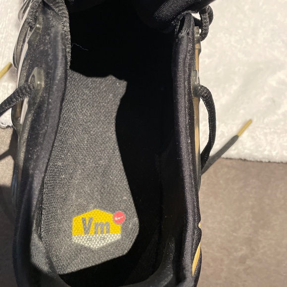 AUTHENTIC NIKE AIR VAPORMAX PLUS - Picture 9 of 12